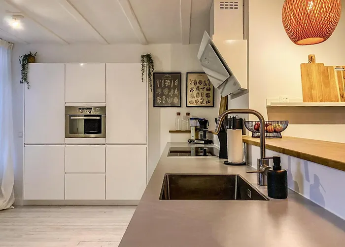 Charming House In Centre *