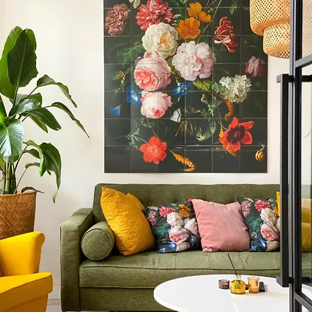 Charming House In Centre