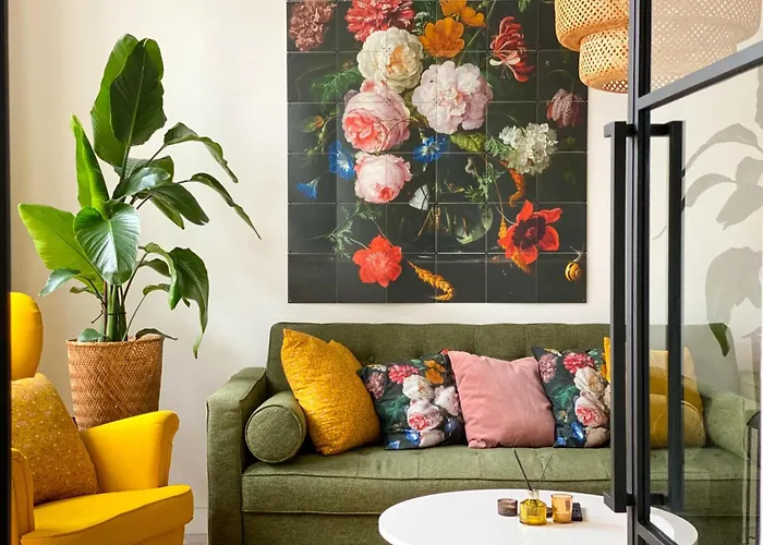 Charming House In Centre